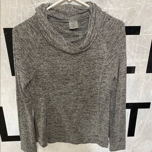 Stylish Gray Knit Top